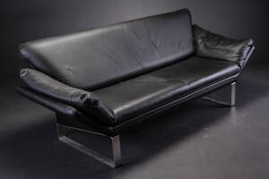 Dansk møbelproducent. Sofa, sort læder