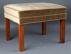 Dansk møbelproducent. Skammel 