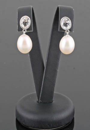 Topaz and fresh water pearl earrings 2