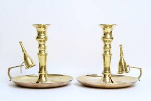 Mässingsljusstakar med ljussläckare, par