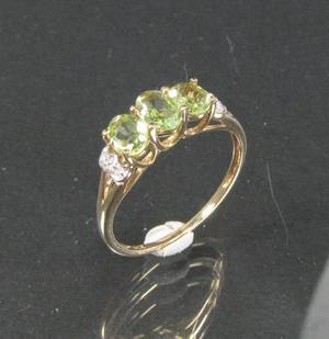 Ring in Gold mit Peridot