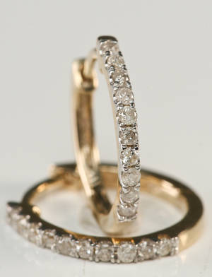 Par diamantøreringe. ca. 0.30 ct 2 