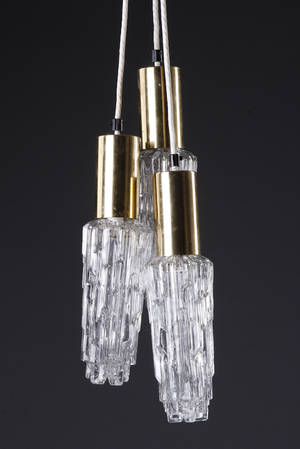 Orrefors  Lyfa. Tre pendler, messing og glas. 3