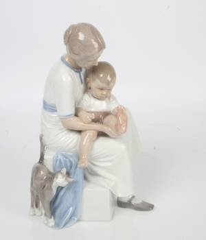 BG Mor med barn nr. 1829c, 1 sorteringH. ca. 35cm