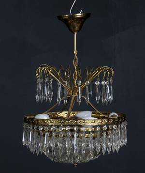 Lysekrone med prismer. 1900-tallet