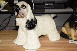 Porslinshund 31x45 cm