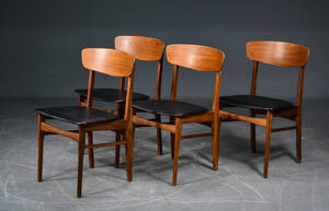 Dansk møbelproducent. 4 stole af teak og sort skai 4