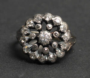 Vintagering med old-cut diamanter, ca. 1.00 ct