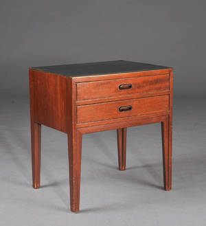 Bord af mahogni med formica