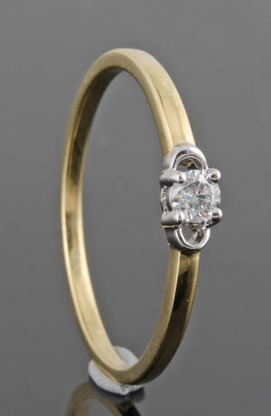 Diamond ring, 18kt. gold, approx. 0.10ct. 