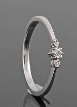 Diamond ring, 18kt. gold, approx 0.06 ct 