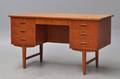 Dansk møbelproducent. Fritstående skrivebord