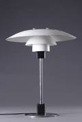 Poul Henningsen. PH 43 bordlampe