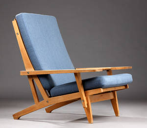 Hans J. Wegner Lænestol model GE-375 af egetræ 