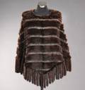 Poncho af strikket mink og skind - mahogni. Str. S