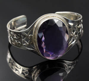 Ametyst armring.
