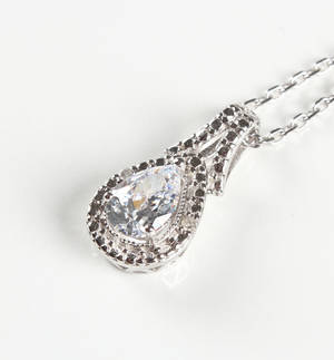 Vedhæng af sterlingsølv med diamanter og zirkon