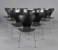 Arne Jacobsen. Ti stole, model 3107 10