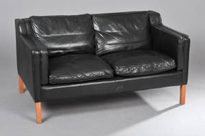 Stouby to pers. sofa, sort læder