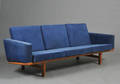 Hans J. Wegner. Tre-pers. Sofa, model GE-2363 