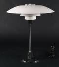 Poul Henningsen. PH 43 bordlampe 