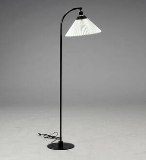 Agger for Le Klint. Standerlampe, model 368  Denne vare er sat til omsalg under nyt varenummer 5026131