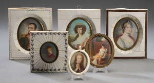 Samling miniature portrætter malt på ben 6