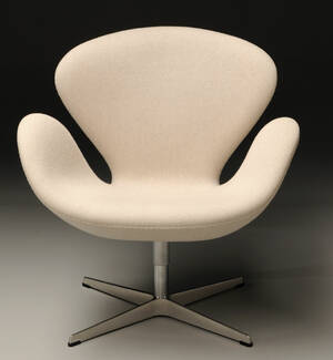 Arne Jacobsen. Svanen med cremefarvet Hallingdal fra Kvadrat, model 3320 Denne vare er sat til omsalg under nyt varenummer 4256368