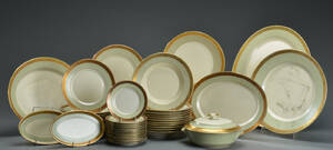 Royal Copenhagen service af porcelæn Dagmar 1. sort. bestående af 89 dele.