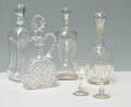 Samling ældre og nyere karafler samt to Derby glas6