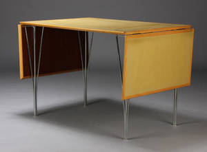 Spisebord monteret med Piet Hein ben