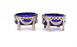 Saltkar ett par, gustaviansk stil, 1900-tal