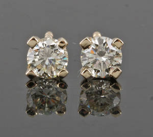 Earrings in 14k set with brilliant cut diamonds 0.50 ct 2