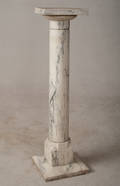 Säule  Postament