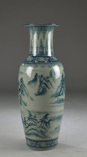 Stor kinesisk vase af porcelæn, 19002000-tallet