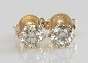 Par klassiske brillantørestikker, ca. 0.61 ct. 2 Denne auktion er annulleret1983717