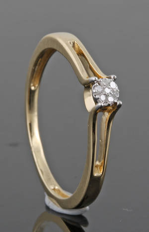 Diamond ring, 14kt. gold, approx. 0.025ct