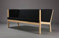 H. J. Wegner. Tre-pers. sofa 