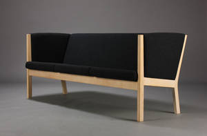 H. J. Wegner. Tre-pers. sofa 