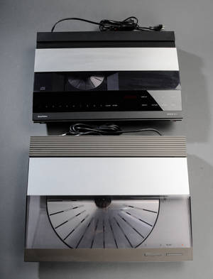 Bang  Olufsen. Beogram CD X samt Beogram 3300 pladespiller. 2
