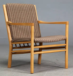 Erik Ole Jørgensen. Armstol af bøg med uld