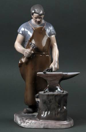 Bing Grøndahl. Figur smed,