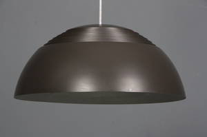 Arne Jacobsen. AJ pendel  