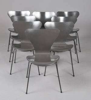 Arne Jacobsen. Sæt på 8 stole model 3107 8