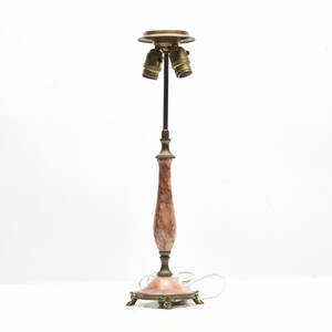 Bordslampa alabaster