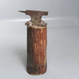 SMIDESSTÄD, med VERKTYG, 1800-tal
