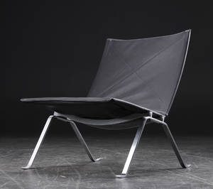 Poul Kjærholm. PK-22 hvilestol med nyt læderovertræk i sort læder 