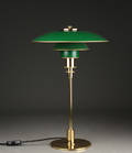 Poul Henningsen. PH 32 bordlampe