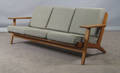 H. J. Wegner. Tre-pers. sofa