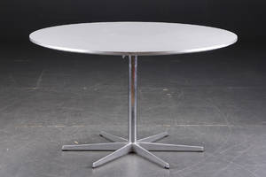 Arne Jacobsen. Cirkulært bord